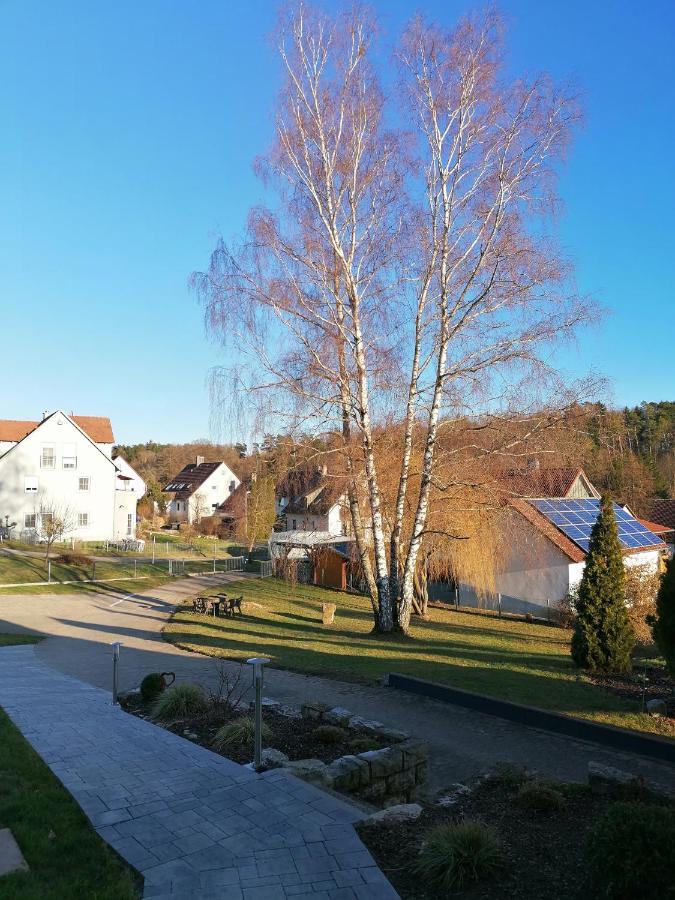 Fewo Haus Hutzelbuck In Idyllisch-Gruner Lage Nahe An Ansbach Exteriör bild