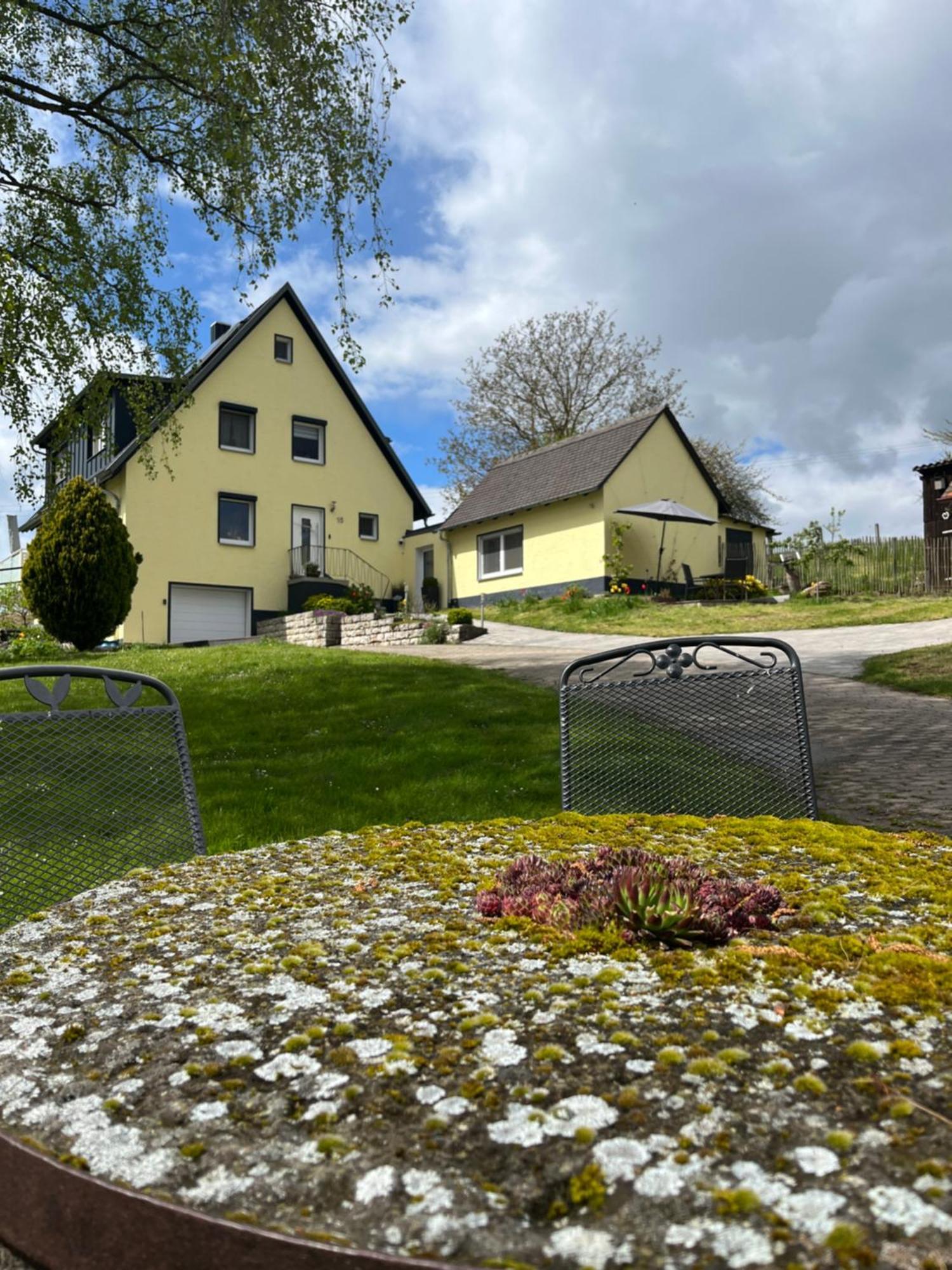 Fewo Haus Hutzelbuck In Idyllisch-Gruener Lage Naehe An Ansbach Exteriör bild