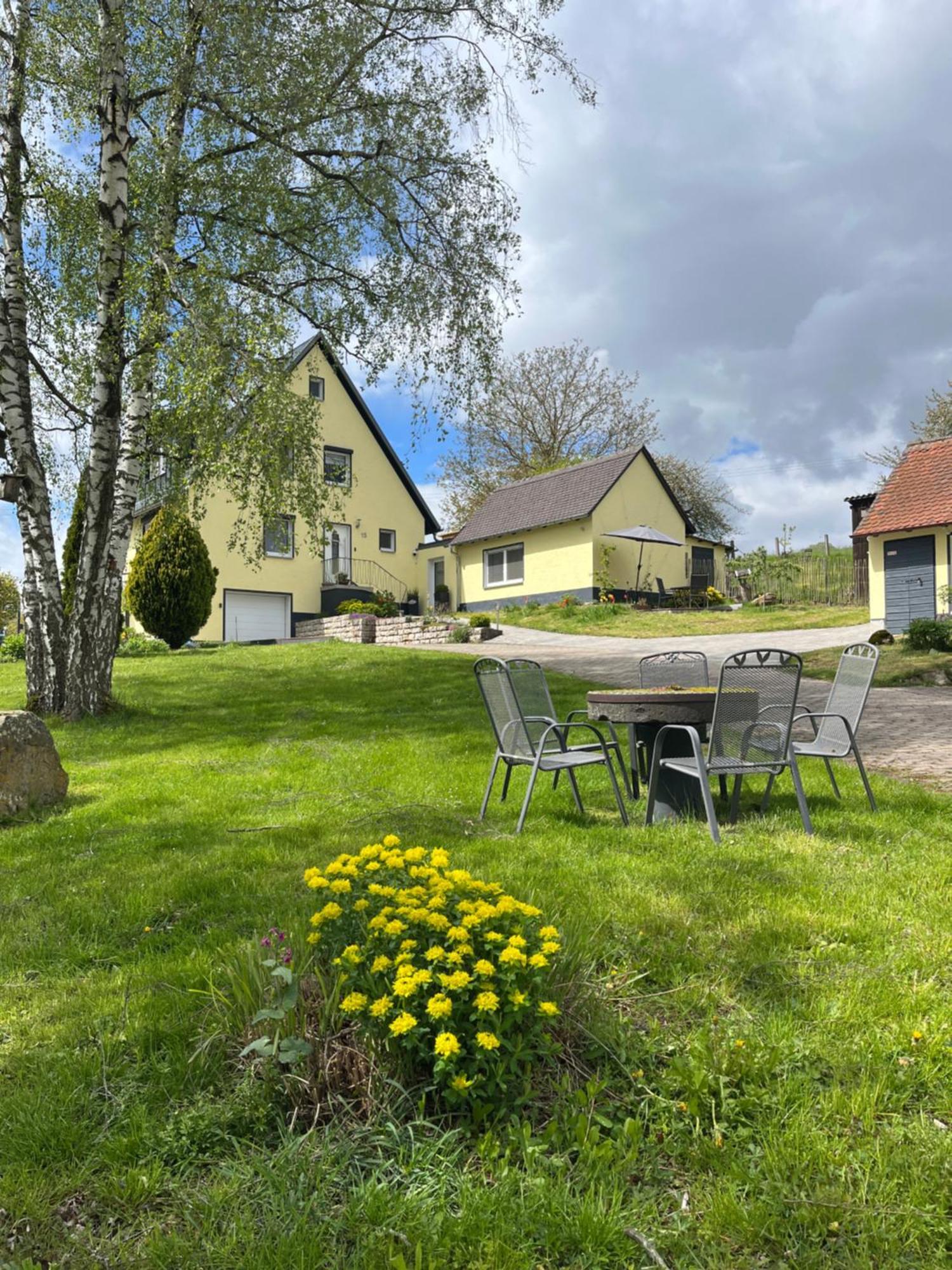 Fewo Haus Hutzelbuck In Idyllisch-Gruener Lage Naehe An Ansbach Exteriör bild